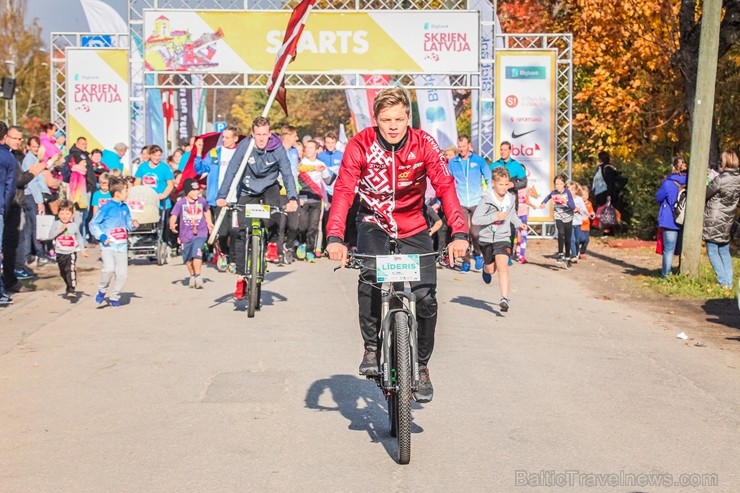 Skriešanas seriāla «Bigbank Skrien Latvija» noslēgums vairāk kā 3000 Siguldas pusmaratona dalībniekiem paliks atmiņā kā zelta rudens tā viskrāšņākajā  235128