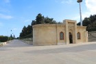 Debesskrāpju komplekss «Liesmas torņi» ir kļuvuši par Baku simbolu. Sadarbībā ar Latvijas vēstniecību Azerbaidžānā un tūrisma firmu «RANTUR Travel Age 13