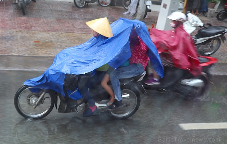 Vjetnamas galvenais transporta līdzeklis ir motorollers. Sadarbībā ar 365 brīvdienas un Turkish Airlines 239929