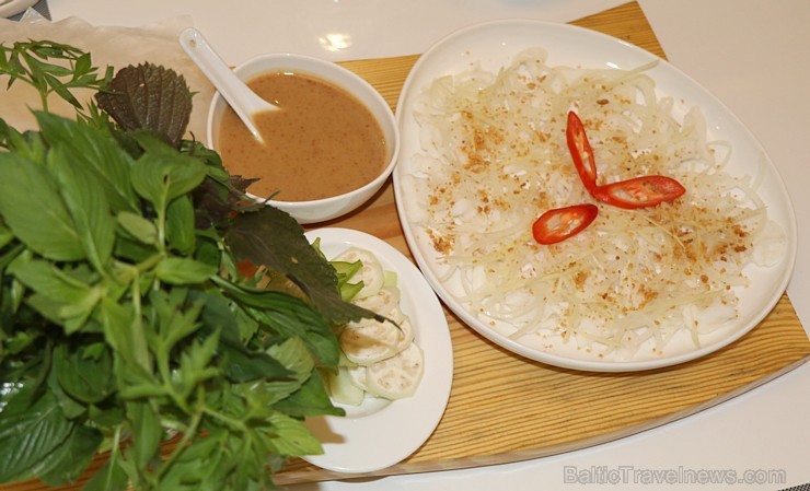 Izbaudam ēdienreizi Hošiminas vjetnamiešu restorānā «Rivia Seafood Dining». Sadarbībā ar 365 brīvdienas un Turkish Airlines 240002