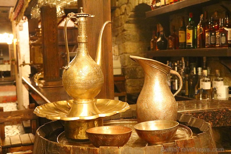 Travelnews.lv apmeklē Baku muzeja stila restorānu «Shirvanshah Museum Restaurant». Sadarbībā ar Latvijas vēstniecību Azerbaidžānā un tūrisma firmu «RA 240612