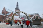 Rīgas Doma laukumā Ziemassvētku tirdziņš piesaista rīdziniekus un pilsētas viesus 1