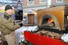 Rīgas Doma laukumā Ziemassvētku tirdziņš piesaista rīdziniekus un pilsētas viesus 31