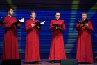 Koncertā skanēja viduslaiku dziedājumi, kurus savulaik klosteros dziedāja mūki, un improvizācijas sitaminstrumentiem, kopā veidojot savdabīgu, mūsdien 19