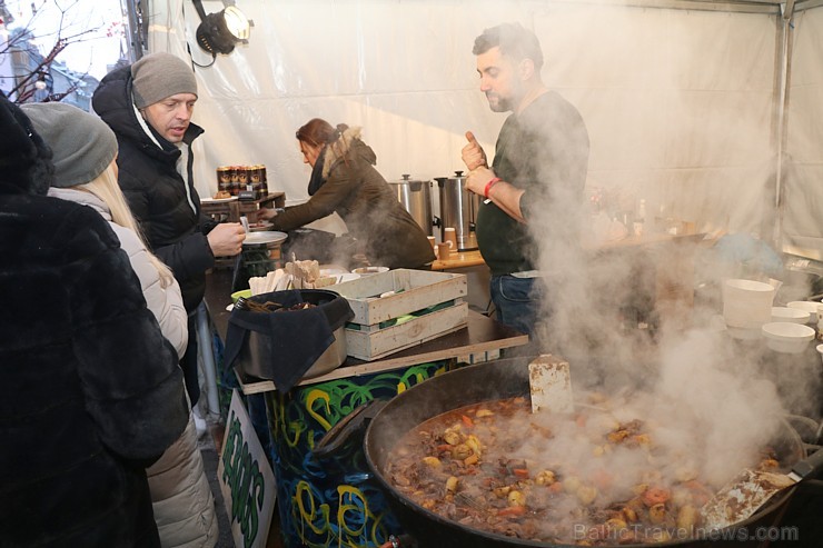 Vecrīgā «Riga Street food festivāls» 12.01.2019 priecē rīdziniekus un pilsētas viesus 243210