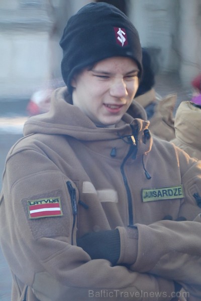 Rīgā atzīmē barikāžu aizstāvju atceres dienu 243588