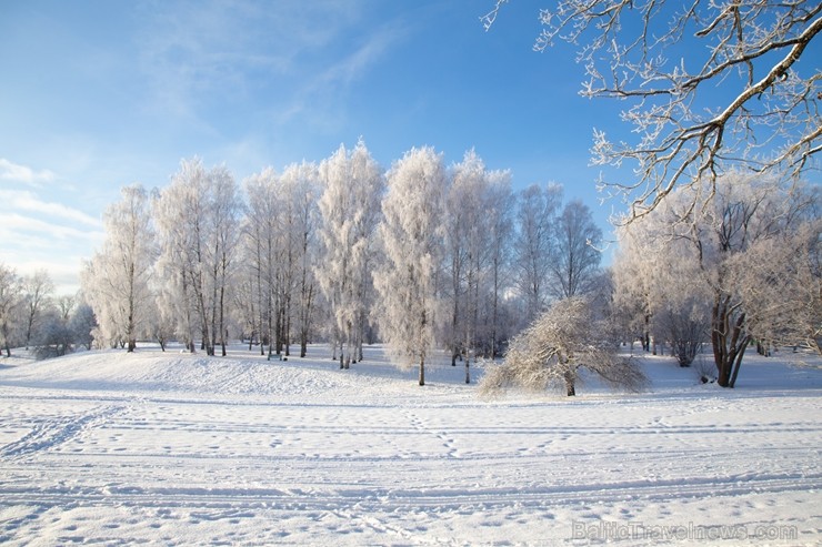 Valmiera mirdz un vilina ceļtājus visos gadalaikos, bet šobrīd tā jo īpaši vilina gan kultūras dzīves baudītājus, gan aktīvo ziemas prieku mīļotājus.  243914
