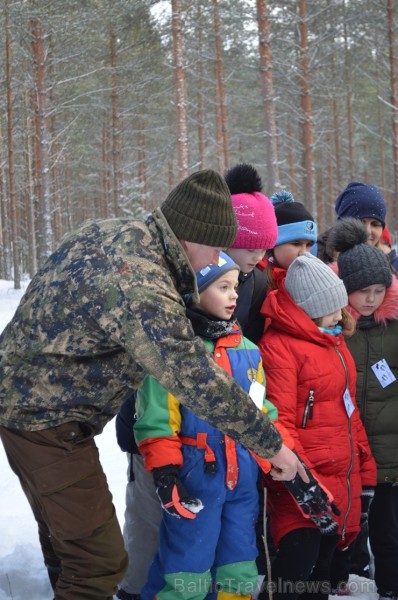 Interesantā pārgājiena laikā pasākuma dalībnieki tika izglītoti par dzīvniekiem ziemā, atstātajiem pēdu nospiedumiem, varēja noskaidrot no kurienes at 243935