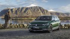 «Volkswagen» iepazīstina ar atjaunoto astotās sērijas Passat modeli, kurš kļūs par pirmo «Volkswagen» modeli, kuram būs pieejama daļēji automatizēta b 12