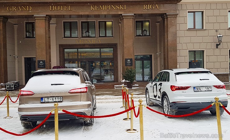 Viesnīcā «Grand Hotel Kempinski Riga»  pie pusdienu galda prezentējas uzņēmums «Moller Baltic Import» 245574
