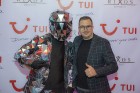 Tūroperators «TUI Baltics» organizē ceļojumu konsultantiem krāšņu izklaides nakts balli 70