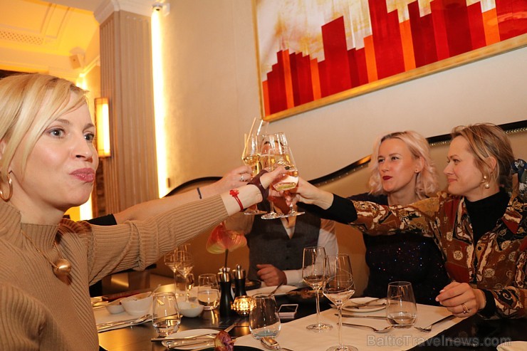 «Grand Hotel Kempinski Riga» restorāns «Amber» piedāvā noslēgt katru piektdienu ar vakara branču 247763