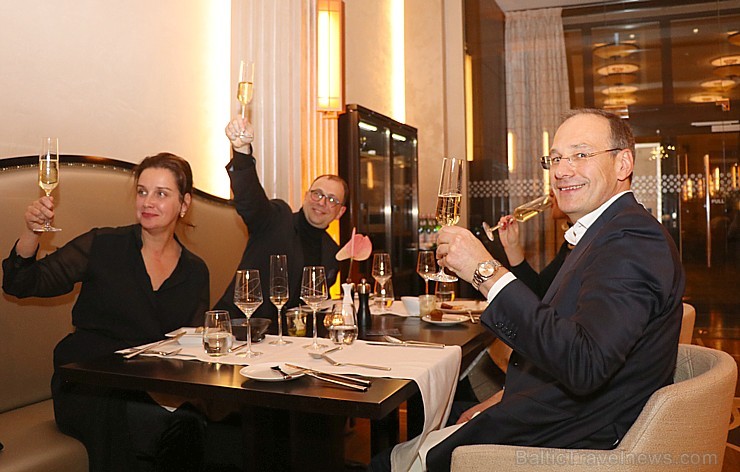 «Grand Hotel Kempinski Riga» restorāns «Amber» piedāvā noslēgt katru piektdienu ar vakara branču 247764