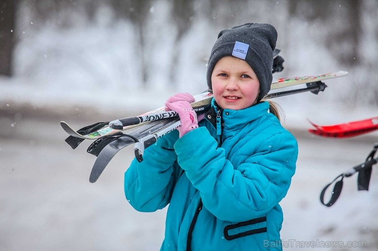 Latvijas Skolu ziemas Olimpiskais festivāls pulcēja 1262 skolēnus no 139 skolām. Latvijas skolu jauniešu cīnījās par godalgām 14 sporta veidos un liel 247896
