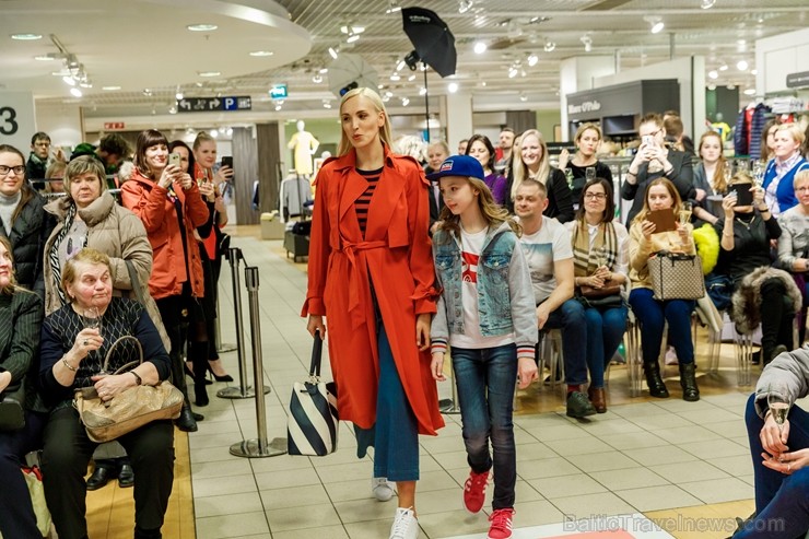 Universālveikals Stockmann rīkoja krāšņas pavasara sezonas atnākšanas svinības, pulcējot vienkopus spilgtas, sabiedrībā zināmas personības jaunās pava 248195