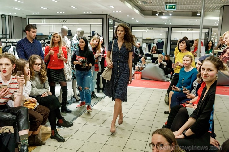 Universālveikals Stockmann rīkoja krāšņas pavasara sezonas atnākšanas svinības, pulcējot vienkopus spilgtas, sabiedrībā zināmas personības jaunās pava 248196