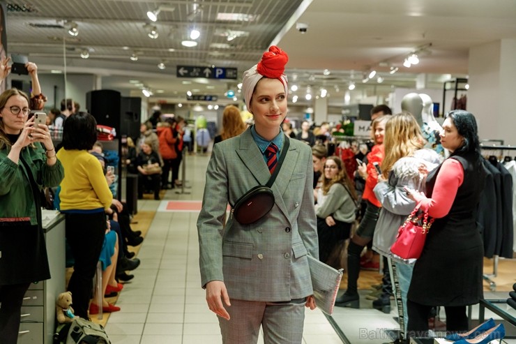 Universālveikals Stockmann rīkoja krāšņas pavasara sezonas atnākšanas svinības, pulcējot vienkopus spilgtas, sabiedrībā zināmas personības jaunās pava 248215