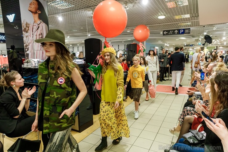 Universālveikals Stockmann rīkoja krāšņas pavasara sezonas atnākšanas svinības, pulcējot vienkopus spilgtas, sabiedrībā zināmas personības jaunās pava 248239