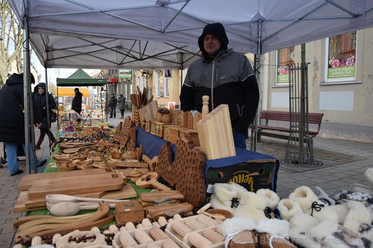 Ik gadu Daugavpilī, ievērojot senas slāvu tradīcijas, plaši un krāšņi tiek atzīmēta Masļeņica jeb ziemas pavadīšanas un pavasara sagaidīšanas svētki 248473