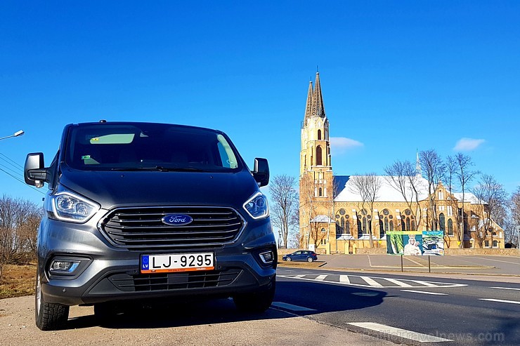Travelnews.lv ar jauno «Ford Tourneo Custom» no «Sixt Latvija» dodas ceļojumā uz Berlīni 248474