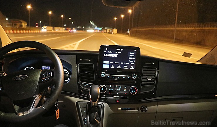 Travelnews.lv ar jauno «Ford Tourneo Custom» no «Sixt Latvija» dodas ceļojumā uz Berlīni 248513