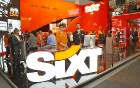 «Sixt»  kā pirmā premium klases auto noma pasaulē prezentē mobilitātes platformas aplikāciju tūrisma izstādē «ITB Berlin»  - «SIXT rent, SIXT share un 4