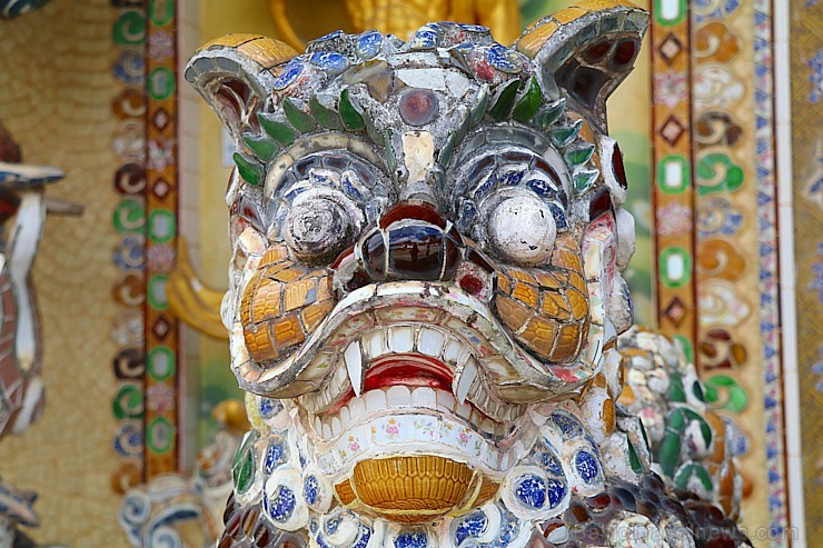 Travelnews.lv iepazīst vjetnamiesu budistu templi Linh-Phuoc-Pagode Dakotā. Atbalsta: 365 brīvdienas un Turkish Airlines 249310