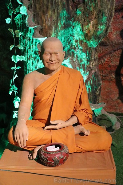 Travelnews.lv iepazīst vjetnamiesu budistu templi Linh-Phuoc-Pagode Dakotā. Atbalsta: 365 brīvdienas un Turkish Airlines 249381