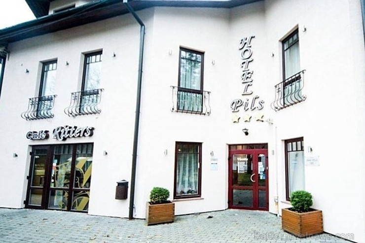Pašā Siguldas centrā jau 10 gadus darbojas trīszvaigžņu Hotel PILS , kuras durvis vienmēr ir laipni atvērtas visiem atpūtniekiem vai darījumu cilvēkie 249407