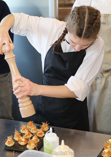 Travelnews.lv 5.04.2019 apmeklē igauņu šefpavāra Vladislava Djačuka garšīgo prezentāciju, ko organizē par godu «Bocuse d Or» Eiropas pusfinālam Tallin 250797