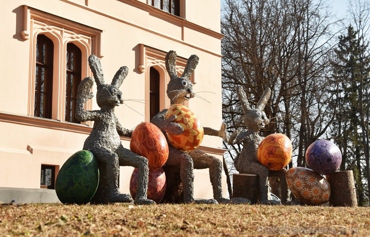 Travelnews.lv Lieldienās aicina apceļot Latviju un apskatīt virkni daudzveidīgu un interesantu svētku dekorāciju. Alūksnes TIC (Foto: Sanita Pāsa, Alv 251777