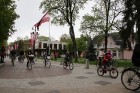 Tvīda brauciens Ogrē 4. maijā kļuvis par neatņemamu Latvijas neatkarības atjaunošanas dienas pasākumu atzīmēšanas daļu un arī šogad lietus un aukstums 14