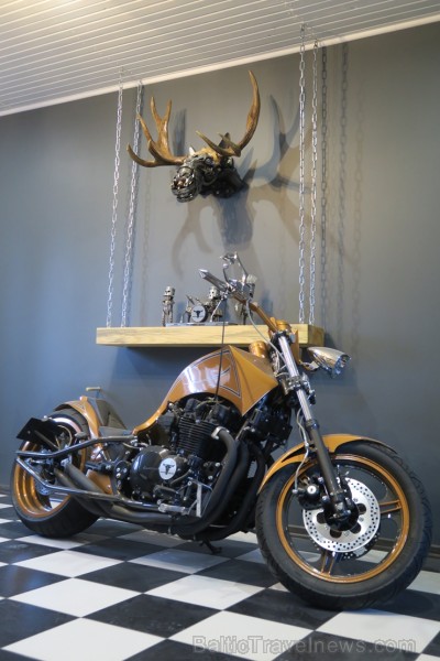 Moto & Metal NESTER CUSTOM mākslas galerija Preiļos ir izklaides komplekss ar izstāžu zālēm, individualizētiem motocikliem un metāla mākslas skulptūrā 253912