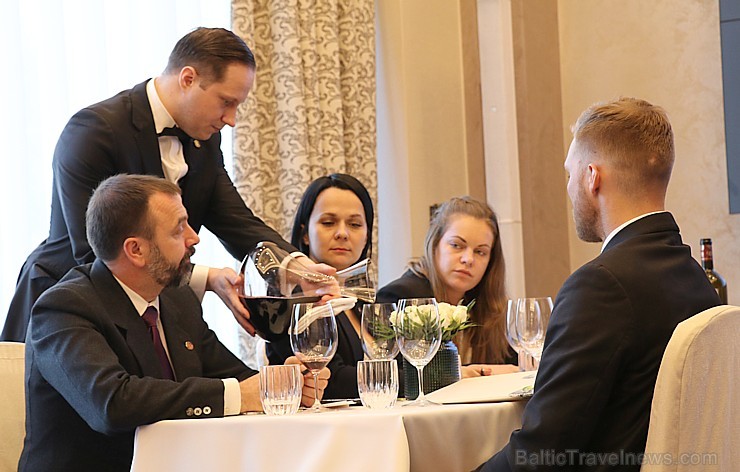 «Grand Hotel Kempinski Riga» telpās 15.05.2019 norisinās Latvijas Vīnziņu Asociācijas atvērtais čempionāts «Pommery Cup» 254000