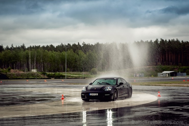 «Porsche Road Tour 2019» pasākumā Travelnews.lv brauc ar 10 dažādiem spēkratiem 255885