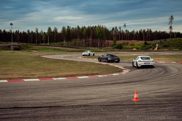 «Porsche Road Tour 2019» pasākumā Travelnews.lv brauc ar 10 dažādiem spēkratiem 255886