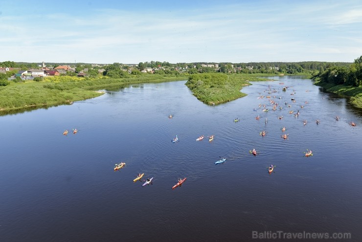 Aizsargājamo ainavu apvidū Augšdaugava notika pasākums Lielais plosts 2019, kas aktīvās atpūtas cienītāju vidū jau ir kļuvis iecienīts un tuvs 255905