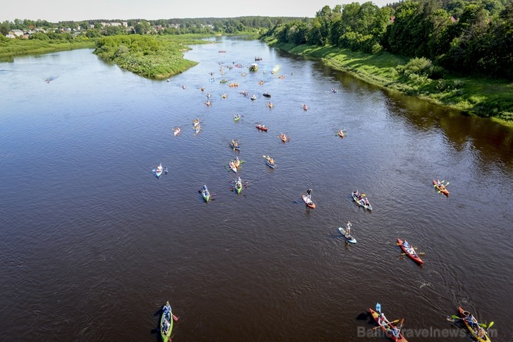 Aizsargājamo ainavu apvidū Augšdaugava notika pasākums Lielais plosts 2019, kas aktīvās atpūtas cienītāju vidū jau ir kļuvis iecienīts un tuvs 255920