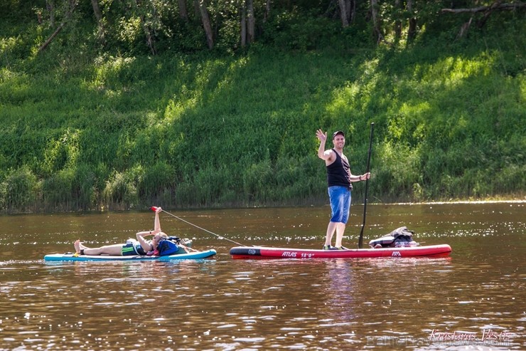 Aizsargājamo ainavu apvidū Augšdaugava notika pasākums Lielais plosts 2019, kas aktīvās atpūtas cienītāju vidū jau ir kļuvis iecienīts un tuvs 255944