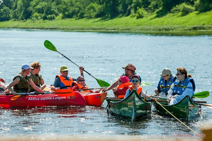 Aizsargājamo ainavu apvidū Augšdaugava notika pasākums Lielais plosts 2019, kas aktīvās atpūtas cienītāju vidū jau ir kļuvis iecienīts un tuvs 255971