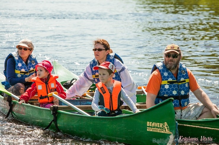 Aizsargājamo ainavu apvidū Augšdaugava notika pasākums Lielais plosts 2019, kas aktīvās atpūtas cienītāju vidū jau ir kļuvis iecienīts un tuvs 255975