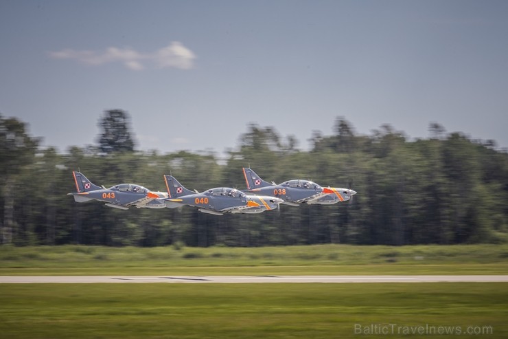 Aviācijas bāzē Lielvārdē 8.06.2019. norisinājās aviācijas paraugdemonstrējumi, kas veltīti Gaisa spēku simtgadei 256465