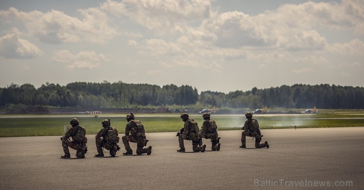 Aviācijas bāzē Lielvārdē 8.06.2019. norisinājās aviācijas paraugdemonstrējumi, kas veltīti Gaisa spēku simtgadei 256496