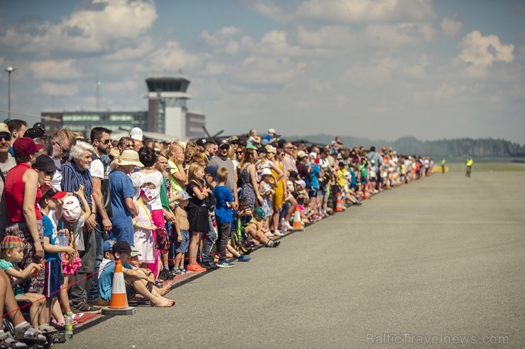 Aviācijas bāzē Lielvārdē 8.06.2019. norisinājās aviācijas paraugdemonstrējumi, kas veltīti Gaisa spēku simtgadei 256497