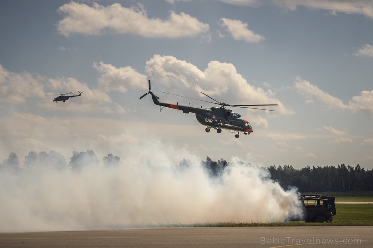 Aviācijas bāzē Lielvārdē 8.06.2019. norisinājās aviācijas paraugdemonstrējumi, kas veltīti Gaisa spēku simtgadei 256503