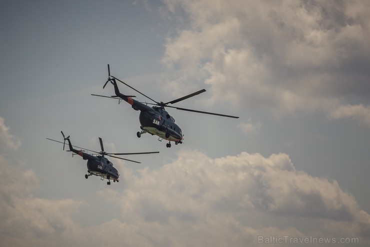 Aviācijas bāzē Lielvārdē 8.06.2019. norisinājās aviācijas paraugdemonstrējumi, kas veltīti Gaisa spēku simtgadei 256510