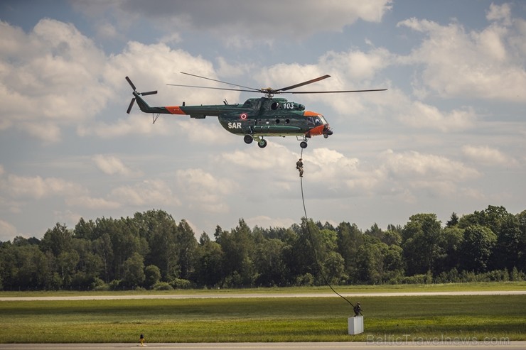 Aviācijas bāzē Lielvārdē 8.06.2019. norisinājās aviācijas paraugdemonstrējumi, kas veltīti Gaisa spēku simtgadei 256519