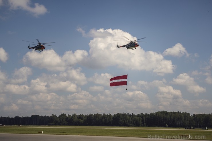 Aviācijas bāzē Lielvārdē 8.06.2019. norisinājās aviācijas paraugdemonstrējumi, kas veltīti Gaisa spēku simtgadei 256531