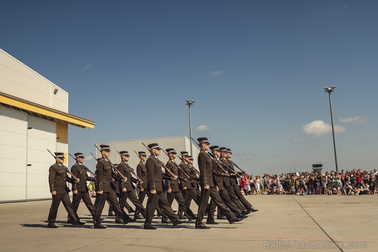 Aviācijas bāzē Lielvārdē 8.06.2019. norisinājās aviācijas paraugdemonstrējumi, kas veltīti Gaisa spēku simtgadei 256538