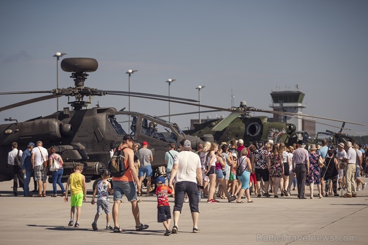 Aviācijas bāzē Lielvārdē 8.06.2019. norisinājās aviācijas paraugdemonstrējumi, kas veltīti Gaisa spēku simtgadei 256547